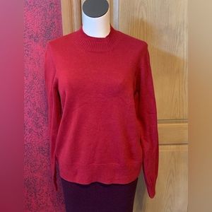 Women’s medium Tall old navy turtleneck sweater.